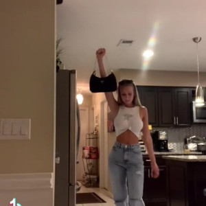 Video by aubreyjane.fitness published on April 26,2023 18:08:00 - BestThots