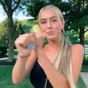 Video by aubreyjane.fitness published on August 16,2023 10:21:00 - BestThots