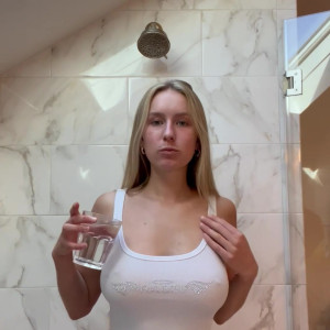 Video by aubreyjane.fitness published on July 6,2023 17:20:00 - BestThots