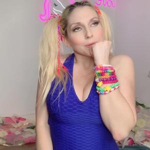 Video by christiestevens published on August 19,2023 22:01:07 - BestThots