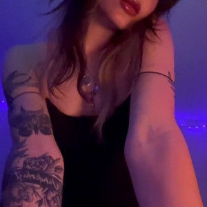 Video by miss_angeliquew published on July 17,2023 07:54:00 - BestThots