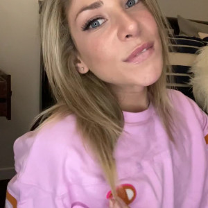 Video by holly.treats published on March 4,2023 02:09:00 - BestThots