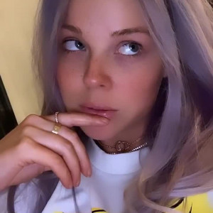 Video by daniinsfw published on January 11,2024 03:39:09 - BestThots