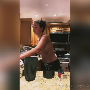 Video by xelizabethskylarx published on August 19,2023 21:46:38 - BestThots