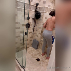 xelizabethskylarx #3410797