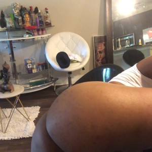 Video by therealmslondon published on April 15,2023 15:21:00 - BestThots