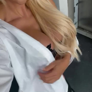 Video by sienna_day published on May 27,2023 02:39:00 - BestThots