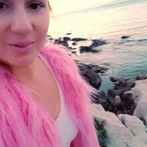 Video by bettyjam published on March 31,2023 17:27:00 - BestThots