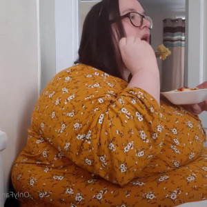 Video by ssbbwladybrads published on July 17,2023 16:35:00 - BestThots