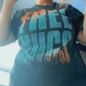 Video by seemandydaily published on March 12,2023 02:06:00 - BestThots