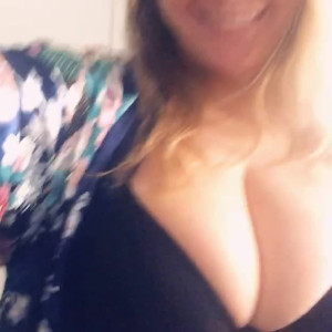 Video by seemandydaily published on April 3,2023 11:06:00 - BestThots