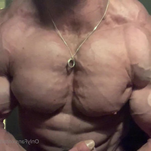 Video by themaskedbodybuilder published on March 28,2023 22:47:00 - BestThots