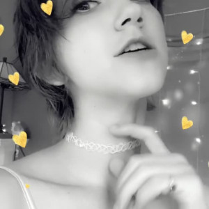 Video by aliceoncam published on March 9,2023 09:47:00 - BestThots