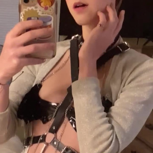 Video by aliceoncam published on March 16,2023 18:38:00 - BestThots