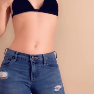 Video by aliceoncam published on April 7,2023 10:17:00 - BestThots