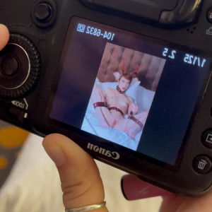 Video by aliceoncam published on April 8,2023 17:58:00 - BestThots