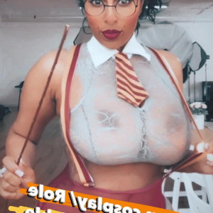 Video by sweetteonly published on April 11,2023 12:16:00 - BestThots