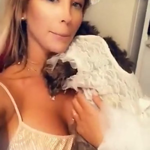 Video by tashareign published on May 1,2023 22:03:00 - BestThots