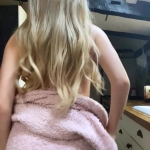 Video by serenitymodel published on April 13,2023 11:38:00 - BestThots