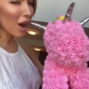 Video by farrahabraham published on August 6,2023 05:08:00 - BestThots