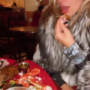 Video by farrahabraham published on June 16,2023 04:02:00 - BestThots