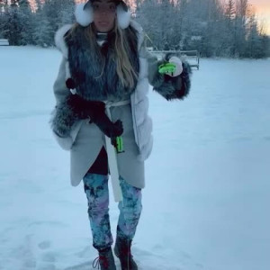 Video by farrahabraham published on March 13,2023 07:45:00 - BestThots