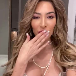 Video by farrahabraham published on May 27,2023 06:53:00 - BestThots
