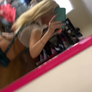 Video by goddesselzahhbritt published on March 12,2023 05:54:00 - BestThots
