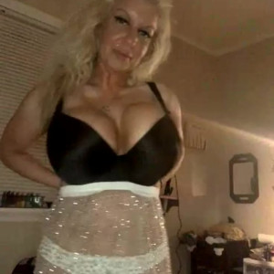 goddesselzahhbritt #4177774