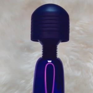 Video by lunaquinn published on May 4,2023 18:25:00 - BestThots