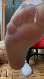 Video by queenfeetred published on January 16,2025 21:00:33 - BestThots