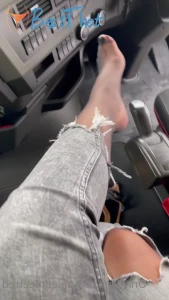 Video by queenfeetred published on January 16,2025 21:00:42 - BestThots