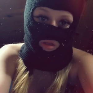 Video by goddessphoebe published on April 11,2023 17:35:00 - BestThots