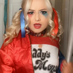 Video by goddessphoebe published on March 14,2023 21:44:00 - BestThots