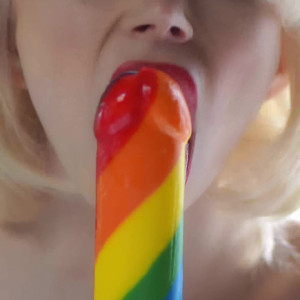 Video by therealpinuppixie published on June 26,2023 10:37:00 - BestThots