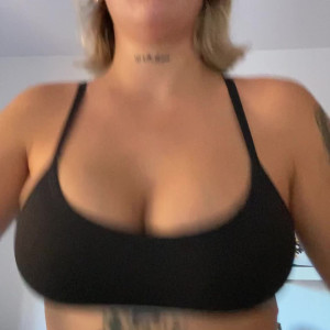 Video by ladybiigass published on August 20,2023 09:03:28 - BestThots