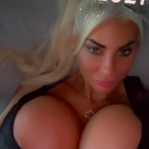 Video by plasticbarbie2000 published on August 20,2023 09:24:23 - BestThots