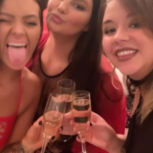 Video by louloubellexo published on July 25,2023 16:55:00 - BestThots