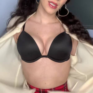 Video by bellabeloved3 published on May 27,2023 16:45:00 - BestThots
