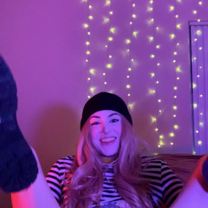 Video by fabianafox published on April 8,2023 23:52:00 - BestThots