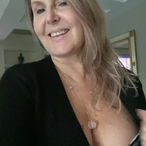 Video by velvetskye published on April 3,2023 10:22:00 - BestThots