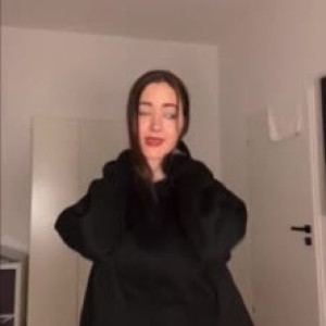 Video by elisa_aline published on April 14,2023 06:15:00 - BestThots