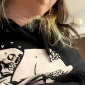 Video by harlotquinn published on April 7,2023 23:03:00 - BestThots