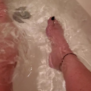 Video by wonderfeetwoman published on March 10,2023 03:39:00 - BestThots