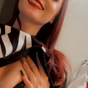 Video by kyliecakes03 published on June 27,2023 14:19:00 - BestThots