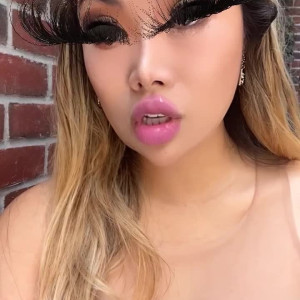 Video by jiaoyingsummers published on March 28,2023 12:12:00 - BestThots
