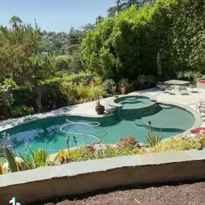 Video by jiaoyingsummers published on May 23,2023 05:05:00 - BestThots