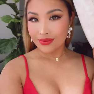 Video by jiaoyingsummers published on June 26,2023 16:52:00 - BestThots