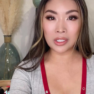 Video by jiaoyingsummers published on March 26,2023 07:51:00 - BestThots
