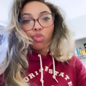 Video by violletroses published on May 14,2023 01:54:00 - BestThots